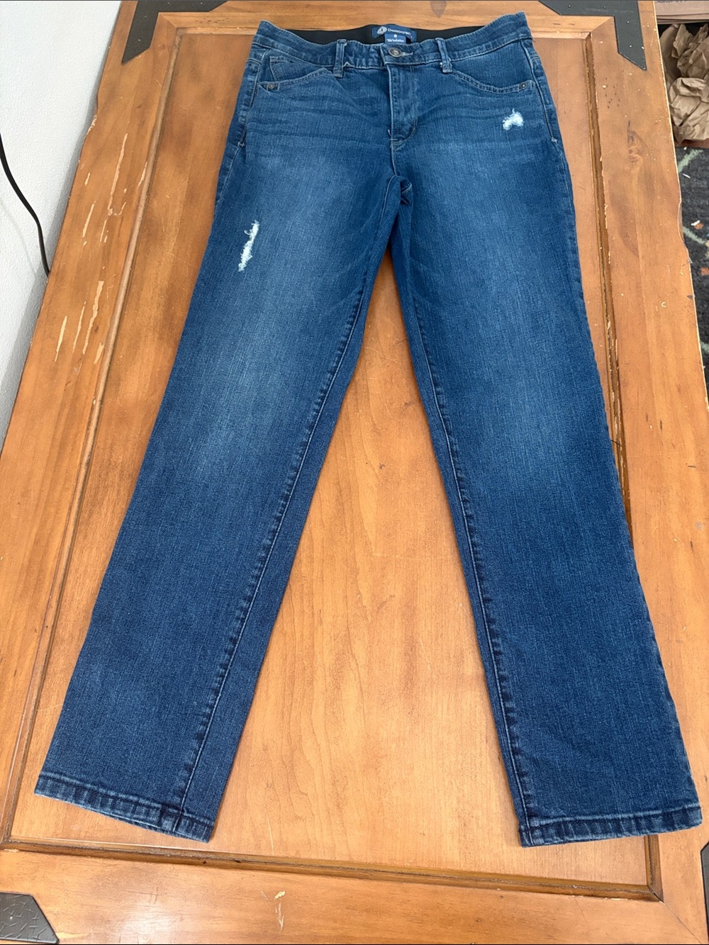 Democracy AbSolution Straight Leg Jeans in Dark Blue with Light Distress Size 8